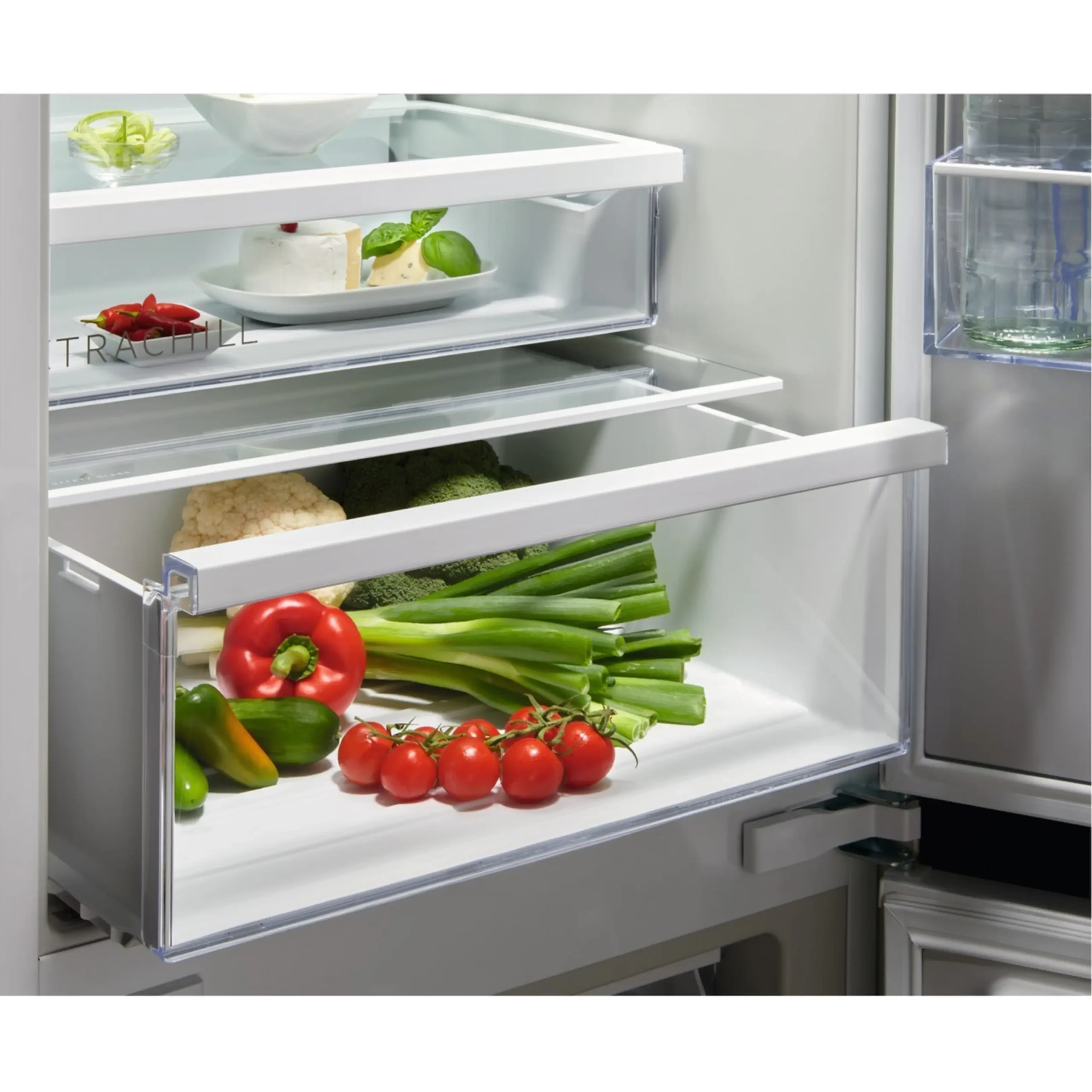 FRIGORIFERO DA INCASSO AEG TC6MS18FDS, Capacità netta totale 248 l, Rumorosità: 34 dB(A), Dispenser ghiaccio, 4 ripiani, Dimensioni: L 54,6 cm A 177,2 cm P 54,9 cm, Classe D - immagine 6